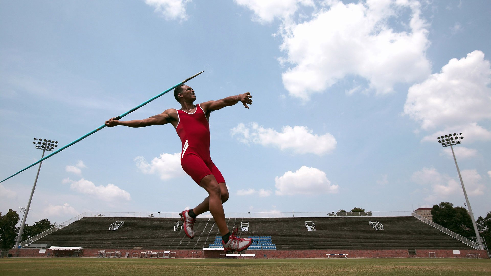 转身动作流畅，成绩显著提升，转身动作分解