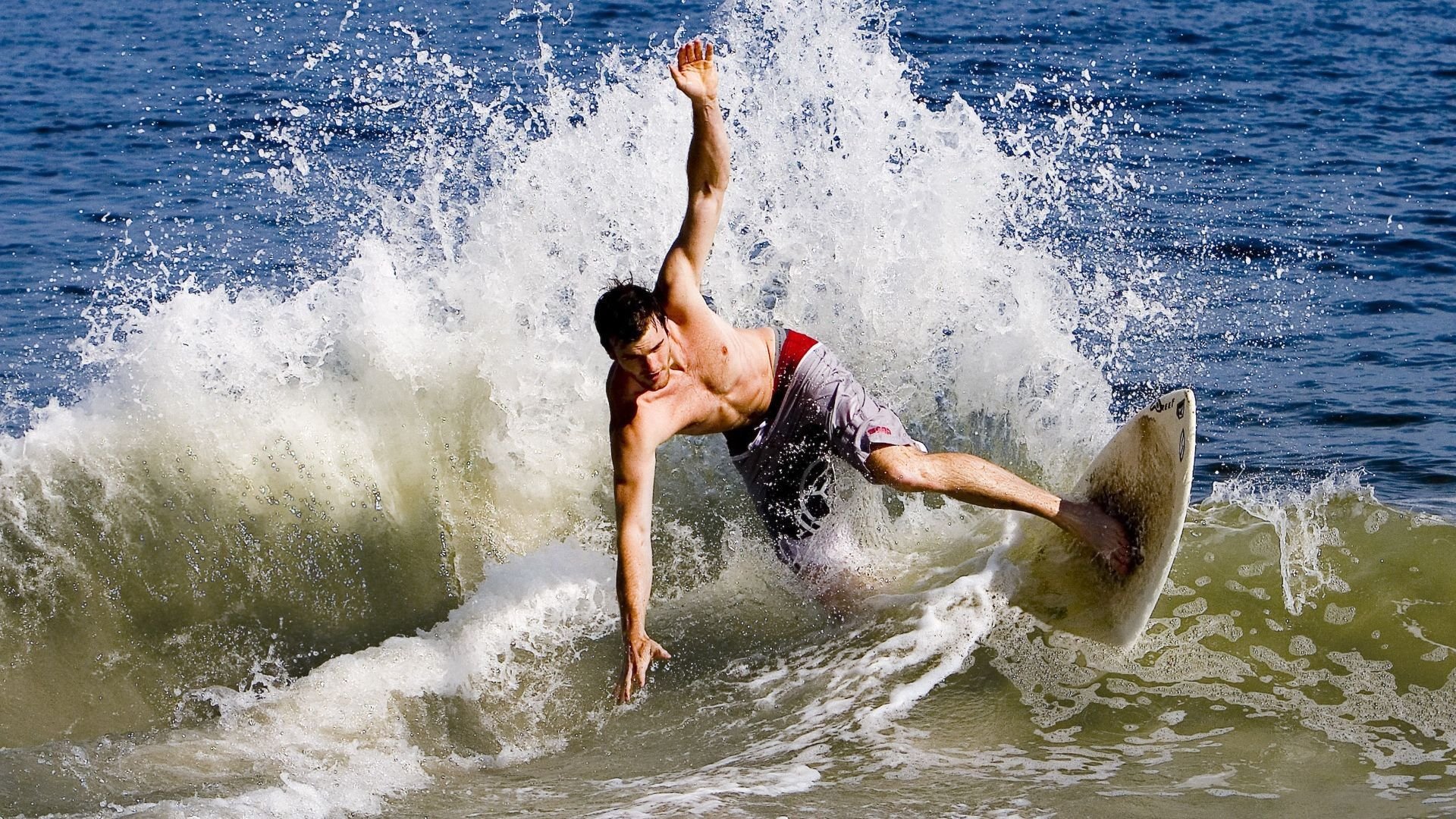 九游娱乐首页-全国青少年“绿色运动”社区篮球赛在重庆持续火爆，倡导低碳生活